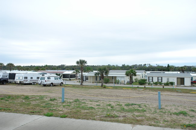 2847 Sr-a1a in Flagler Beach, FL - Building Photo - Building Photo