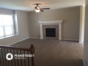 427 Sunflower Dr in Raymore, MO - Building Photo - Building Photo