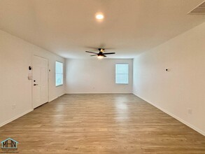 307 Ambush Ridge in San Antonio, TX - Building Photo - Building Photo