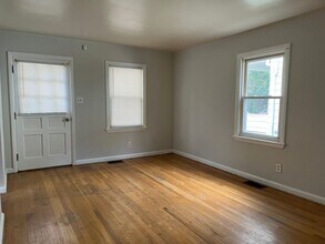 5240 Warren Ave in Norwood, OH - Building Photo - Building Photo