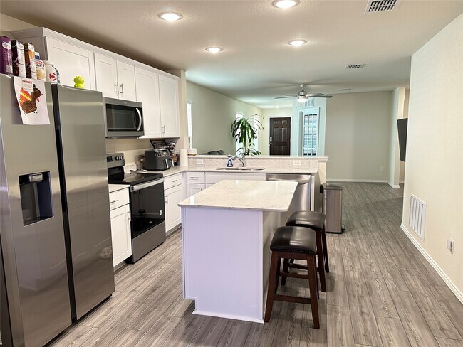 333 Grenada Lk Dr in Princeton, TX - Building Photo - Building Photo