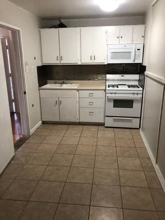 3334 Altura Ave in Glendale, CA - Building Photo