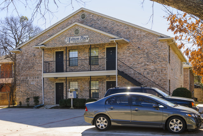 Ashton Place in Denton, TX - Foto de edificio - Building Photo