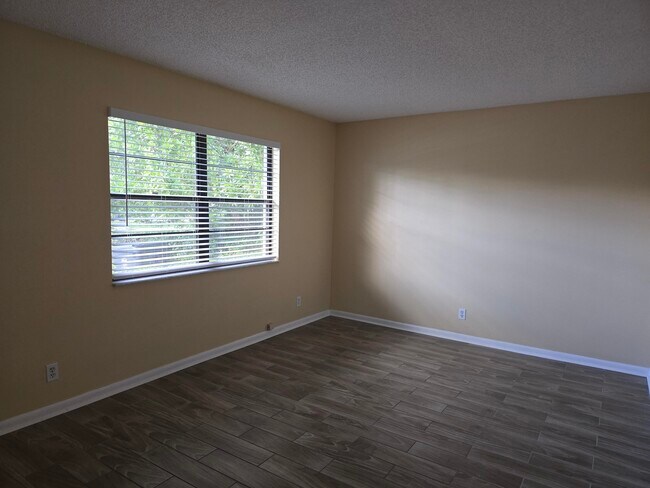 13800 Bottlebrush Ct in Wellington, FL - Building Photo - Building Photo