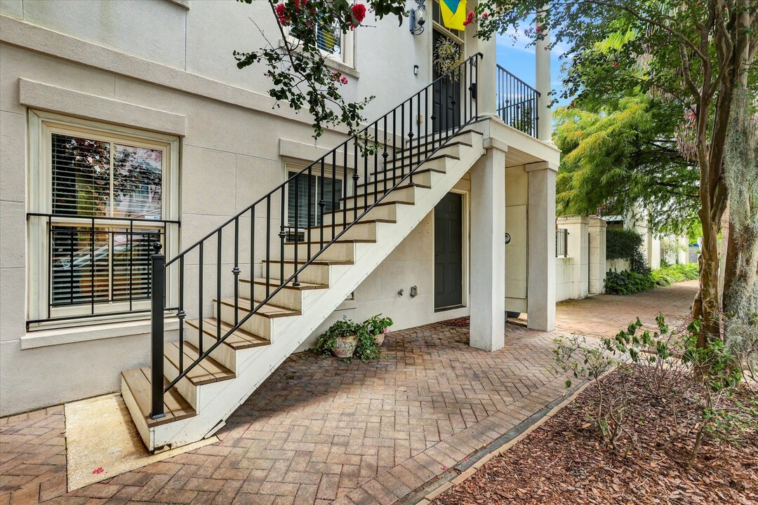 716 Barnard St, Unit 716A in Savannah, GA - Building Photo