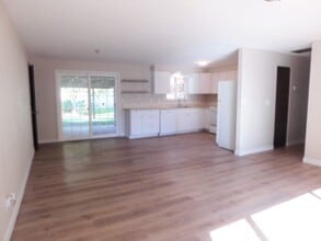 5916 G St in Springfield, OR - Building Photo - Building Photo