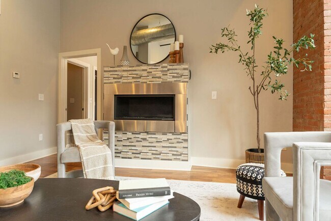 1260 W 4th St in Cleveland, OH - Building Photo - Building Photo