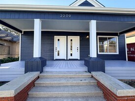 2209 Gano St in Houston, TX - Building Photo