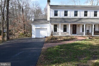 4036 Trapp Rd in Fairfax, VA - Building Photo - Building Photo