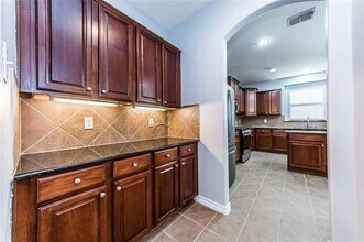 2824 Cameron Bay Dr in Lewisville, TX - Building Photo - Building Photo