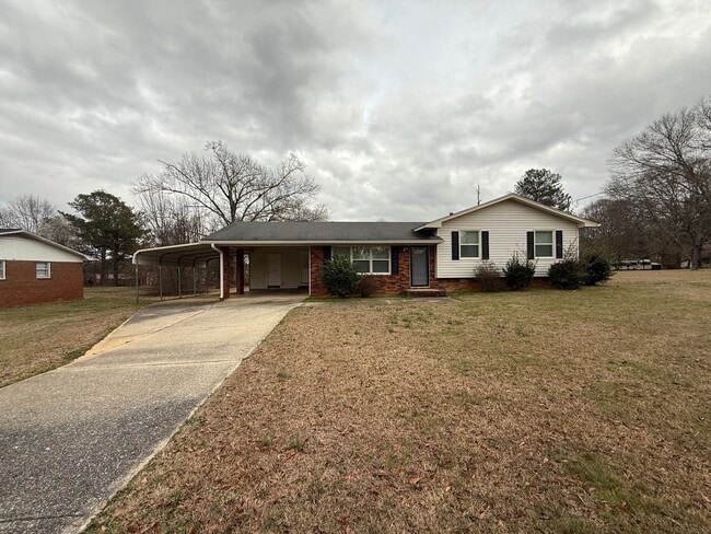 property at 2118 Glen Davis Rd