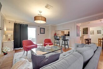 6018 Berendo St in Houston, TX - Building Photo - Building Photo