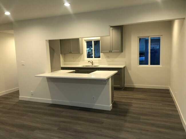 186 Auburn Ave, Unit Sierra Madre in Sierra Madre, CA - Building Photo - Building Photo
