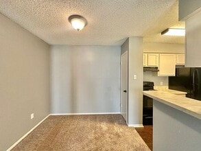 410 W Heritage Dr in Tyler, TX - Building Photo - Building Photo