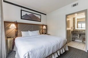 Sunrise Station in Rancho Cordova, CA - Building Photo