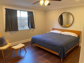 7911 Meadow Park Dr in Dallas, TX - Building Photo - Building Photo