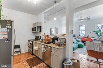 519 S 5th St in Philadelphia, PA - Building Photo - Building Photo