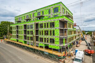 12004 Notre-Dame E Rue in Montréal, QC - Building Photo