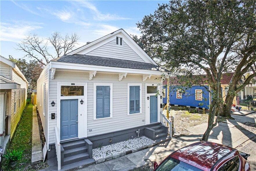306 Whitney Ave. in New Orleans, LA - Building Photo