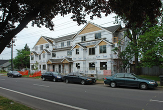 The Madrone in Eugene, OR - Building Photo - Building Photo