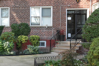 6801 Shore Rd in Brooklyn, NY - Building Photo - Building Photo