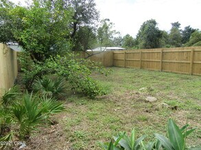 9823 Clarence St in Panama City Beach, FL - Building Photo - Building Photo