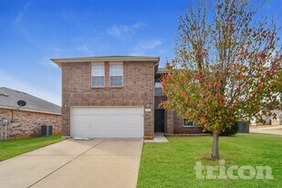 1221 Dianthus Dr in Crowley, TX - Building Photo