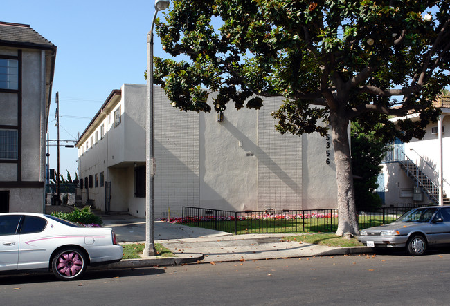 5356 W 99th Pl in Los Angeles, CA - Building Photo - Building Photo