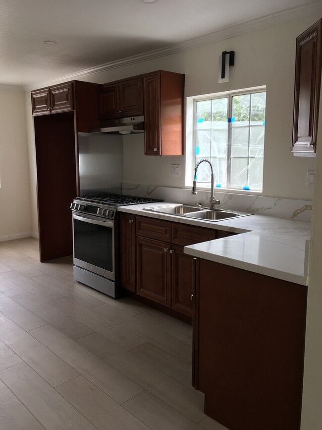 property at 5329 Fountain Ave