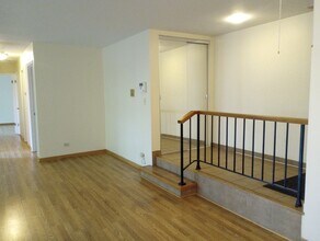 826 Knottingham Dr in Schaumburg, IL - Building Photo - Building Photo