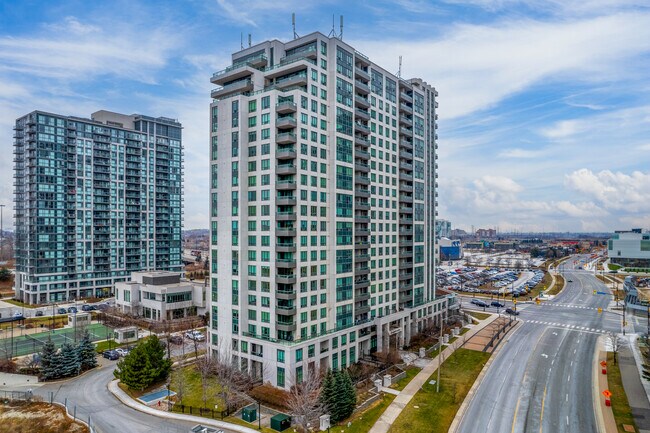 Universal Condos in Mississauga, ON - Building Photo - Building Photo