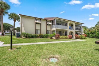 5839 La Pinata Blvd in Greenacres, FL - Building Photo - Building Photo