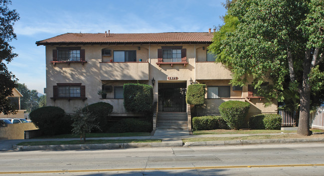 1471 Fair Oaks Ave in Pasadena, CA - Building Photo - Building Photo