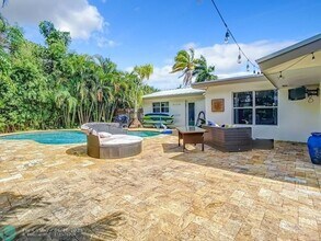 2825 NE 22nd St in Fort Lauderdale, FL - Building Photo - Building Photo