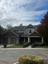 475 S Thornwood Dr in Meridian, ID - Foto de edificio - Building Photo