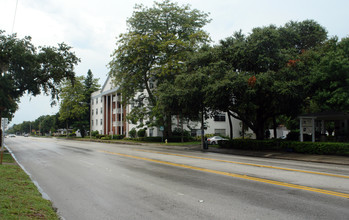 The Plantation Inn in St. Petersburg, FL - Building Photo - Building Photo