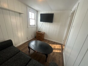 16 M St in Hampton, NH - Building Photo - Building Photo