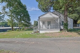 280 Stone Mountain St in Lawrenceville, GA - Building Photo - Building Photo