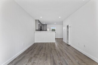 1308 N Mulberry St in Compton, CA - Building Photo - Building Photo