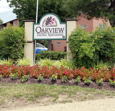 Oakview Gardens Apartments in Falls Church, VA - Building Photo - Building Photo