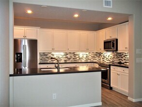 3935 E Rough Rider Rd in Phoenix, AZ - Building Photo - Building Photo