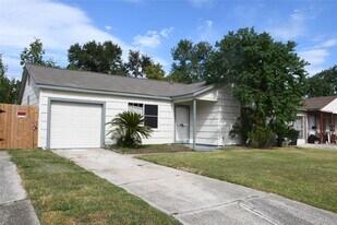 8535 Tilgham St in Houston, TX - Building Photo