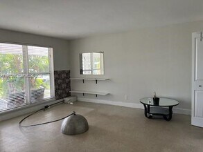 1413 NE 21st St in Wilton Manors, FL - Building Photo - Building Photo