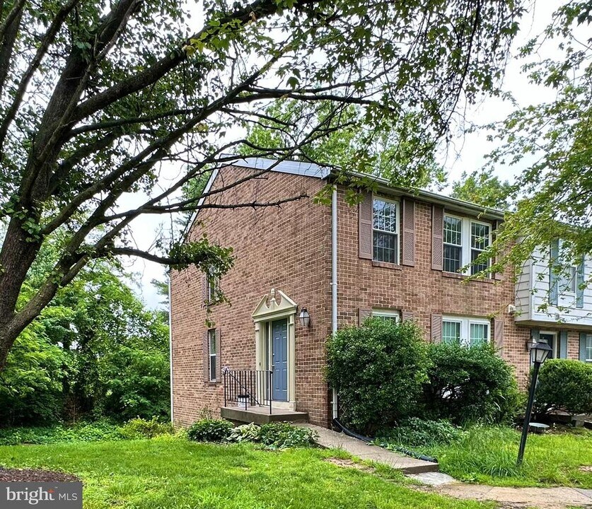 7562 Mandan Rd in Greenbelt, MD - Building Photo