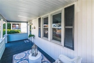 12 Lydall St in Manchester, CT - Building Photo - Building Photo