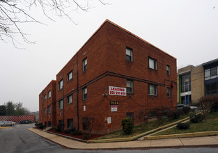 7044 Eastern Ave NW in Washington, DC - Building Photo - Building Photo