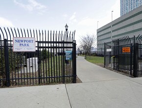 Southampton in Jersey City, NJ - Building Photo - Building Photo