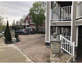 139 Fresh Pond Pky, Unit 1 in Cambridge, MA - Building Photo