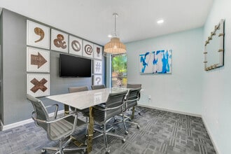 Canvas Apartments in Austin, TX - Building Photo - Building Photo