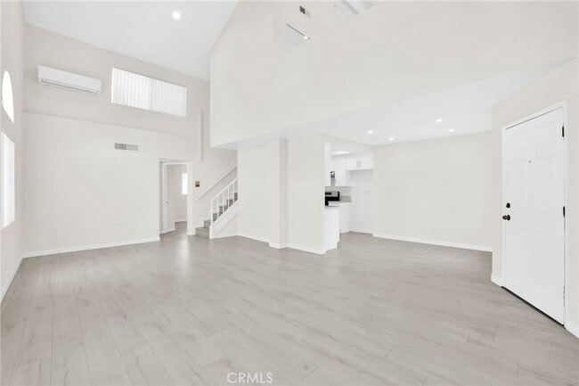 7750 Laurel Canyon Blvd, Unit 9 in Los Angeles, CA - Building Photo - Building Photo
